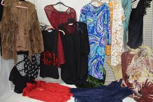 lot 312 image: Womens Clothes size XL - Tops, Sequin Lips T-shirt, Nobo Skulls Jacket size 15-17