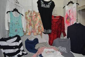 lot 318 image: Womens Clothes size M - Stretchy pants, sweaters, tops and jackets