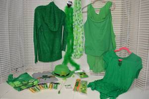 lot 335 image: St. Patricks Day Lot Tops, T-shirts, Hat, costume Jewelry and More