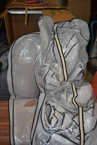 lot 357 image: Garment Bags and Moving Hanging Clothes Boxes (4-5)
