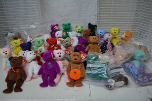 lot 168 image: Ty Beanie Babies Collection
