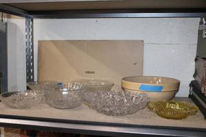 lot 26 image: Glass Bowls and Pottery Mixing Bowl