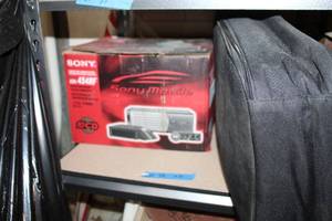lot 38 image: CD Changer