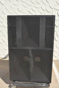 lot 110 image: EAW (Eastern Acustic Works) MQV2364e LARGE SPEAKER (DOLLY NOT INCLUDED - VERY HEAVY)