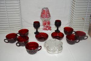 lot 126 image: Cranberry Glass Set, Cherub Dish and Tea light holder