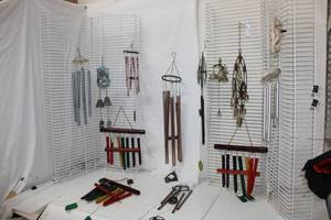 lot 393 image: Generous assortment of Wind Chimes