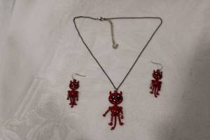 lot 457 image: Large eye articulated Devil 16L necklace (w 2 extender) and dangle earring set Pendant is approx. 2.5L