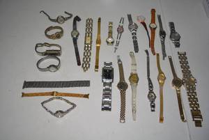 lot 146 image: Watches and Watch Parts Silver, Gold and Leather Bands