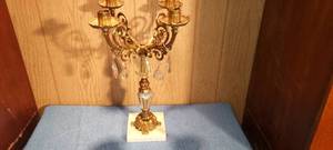 lot 10 image: Vintage brass candle holder with marble base