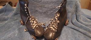 lot 23 image: Vintage pair of roller derby skates