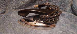 lot 31 image: Vintage General Electric clothes iron