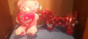 lot 61 image: Pair of stuffed animals