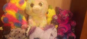 lot 62 image: Assortment of stuffed animals