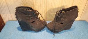 lot 100 image: Carlene platform high heels with spikes size 6.5