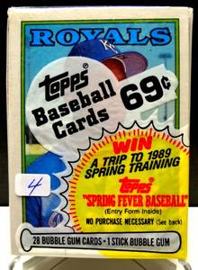 lot 4 image: 1988 Topps Baseball Cello Pack w 28 Cards - MARK MCGUIRETOM GLAVINE RCs