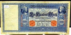 lot 101 image: VERY RARE - 1909 Germany 100 Mark Note  German Empire Reichsbanknote w Germania on Reverse $$$