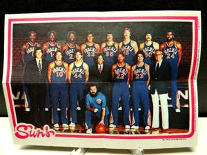lot 196 image: 1980-81 PHOENIX SUNS TOPPS NBA BASKETBALL CARDS #13 Pin-Up Poster TRUCK ROBINSON