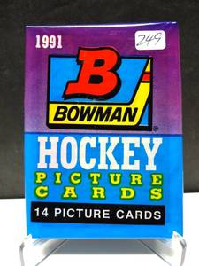 lot 249 image: 1991 BOWMAN HOCKEY WAX PACK - W 14 PICTURE CARDS