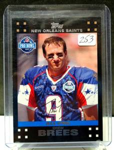lot 253 image: 2007 Topps Football Card #415 Drew Brees NMMT