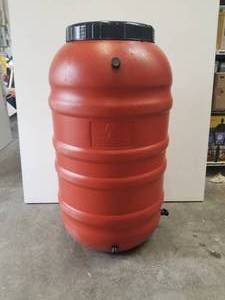 lot 20 image: Rain barrel - 58 gallons