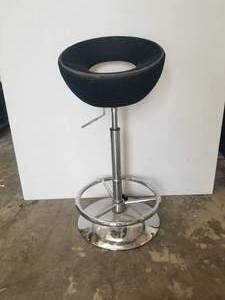 lot 228 image: Adjustable bar stool