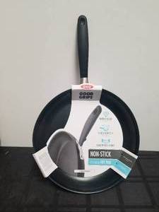 lot 102 image: Good Grips non-stick 12inch frying pan