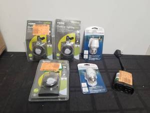 lot 56 image: Selection of outdoor light timers