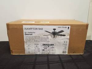 lot 166 image: Devron 52inch ceiling fan