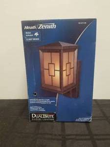 lot 187 image: Zenith outdoor lights HZ-4271-HB - qty 3