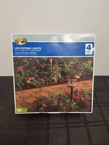 lot 127 image: Hampton Bay - LED pathway lights - 4 pack