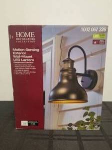 lot 78 image: LED Lantern - exterior motion sensing light - qty 2