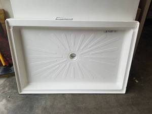 lot 129 image: Shower pan - 32 by 48
