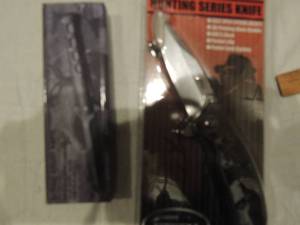 lot 186 image: Kentucky Cutlery spring assist knife 3 handle DEER      black spring assist with clip 3 blade