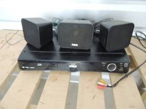 lot 70 image: RCA DVD player with 3 speakers