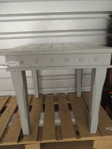 lot 71 image: Blue side table