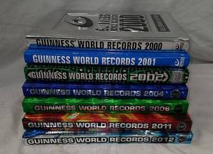 lot 537 image: Guinness Books of World Records