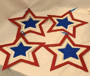 lot 562 image: 4 Red, White, &amp Blue Star Hanging Decorations