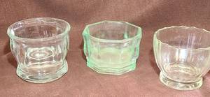 lot 581 image: 3 Round Glass Candy Bowls