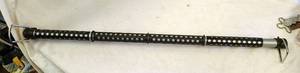 lot 624 image: Expandable Clothes Hanger Bar