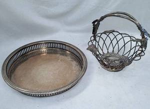 lot 628 image: Silverplate Items