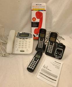 lot 715 image: Phone Related Items