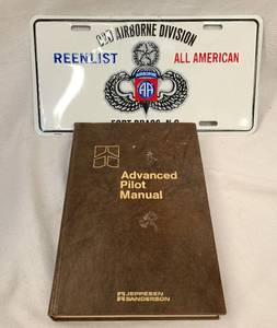 lot 720 image: Pilot Items