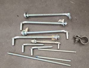 lot 744 image: Gate Parts
