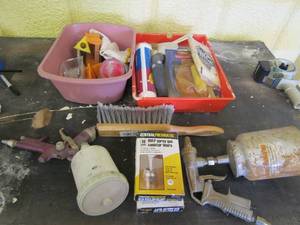 lot 17 image: Paint Lot- brushes, spray guns, scrapers 