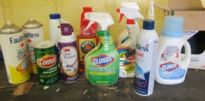lot 18 image: Opened household and laundry cleaners