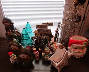 lot 78 image: Snowman ceramics- santa, wooden christmas dcor, angel and more