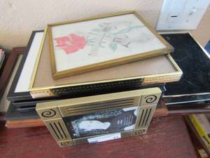 lot 81 image: Lot of frames- 5x7, 8x10, 8x12