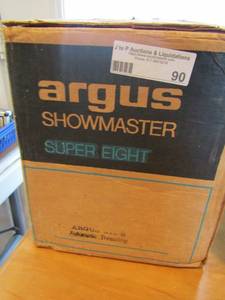 lot 90 image: Argus show light projector in original box