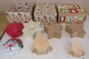 lot 101 image: Christmas boxes cardboard or wood