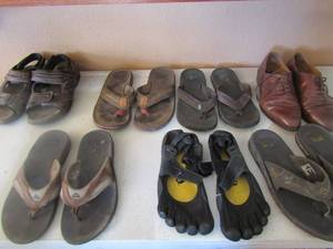 lot 161 image: Assorted mens flip flops, slides and sandals 9.5-10